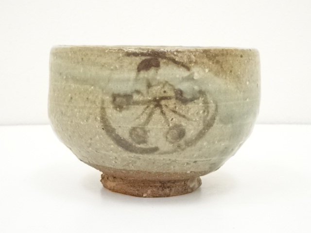 小林一雅作　唐津焼　絵唐津　沓　茶碗　共箱　共布　茶道具 道具 ] - 道具 千亀利窯 小林一雅造 絵唐津茶碗（共箱） | 宗